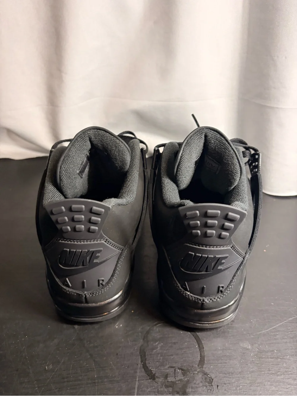Men's Black Basketball Sneakers Jordan 4